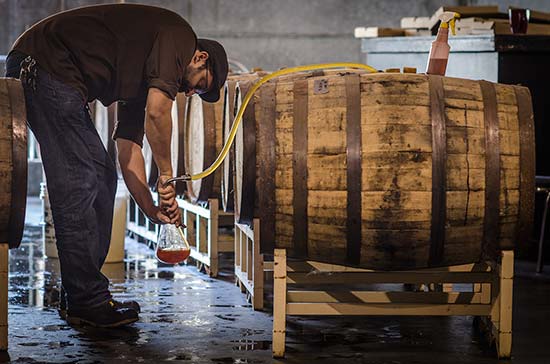 Pulling-a-Sample---Speakeasy-Barrel-Blending